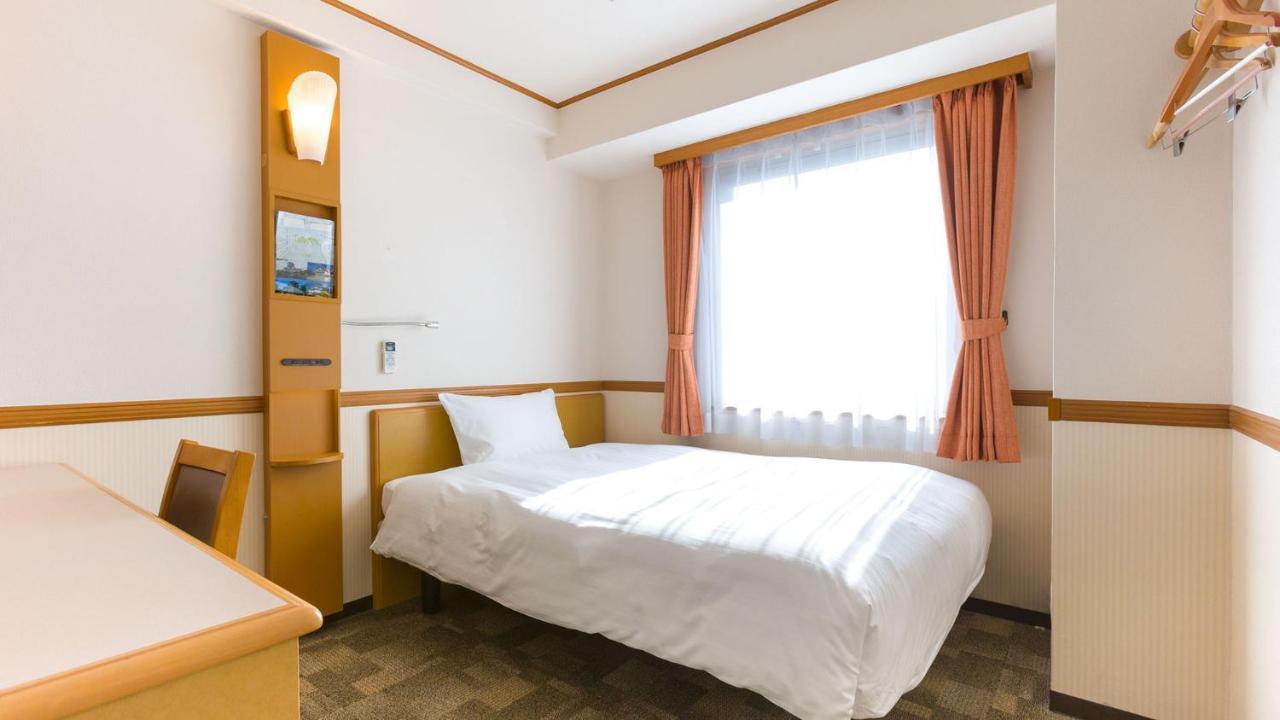 Toyoko Inn Tokyo Ikebukuro Kita-Guchi No.1 Exteriör bild